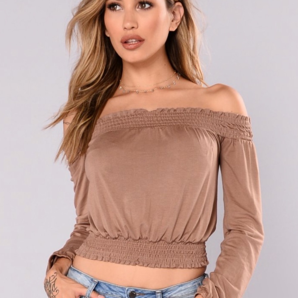 Fashion Nova off the shoulder Top